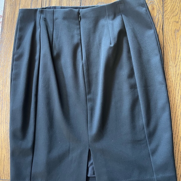 Express High Waisted Skirt. Size 12. - Picture 2 of 5